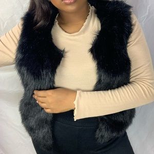 San Souci Black Sleeveless Fur Vest